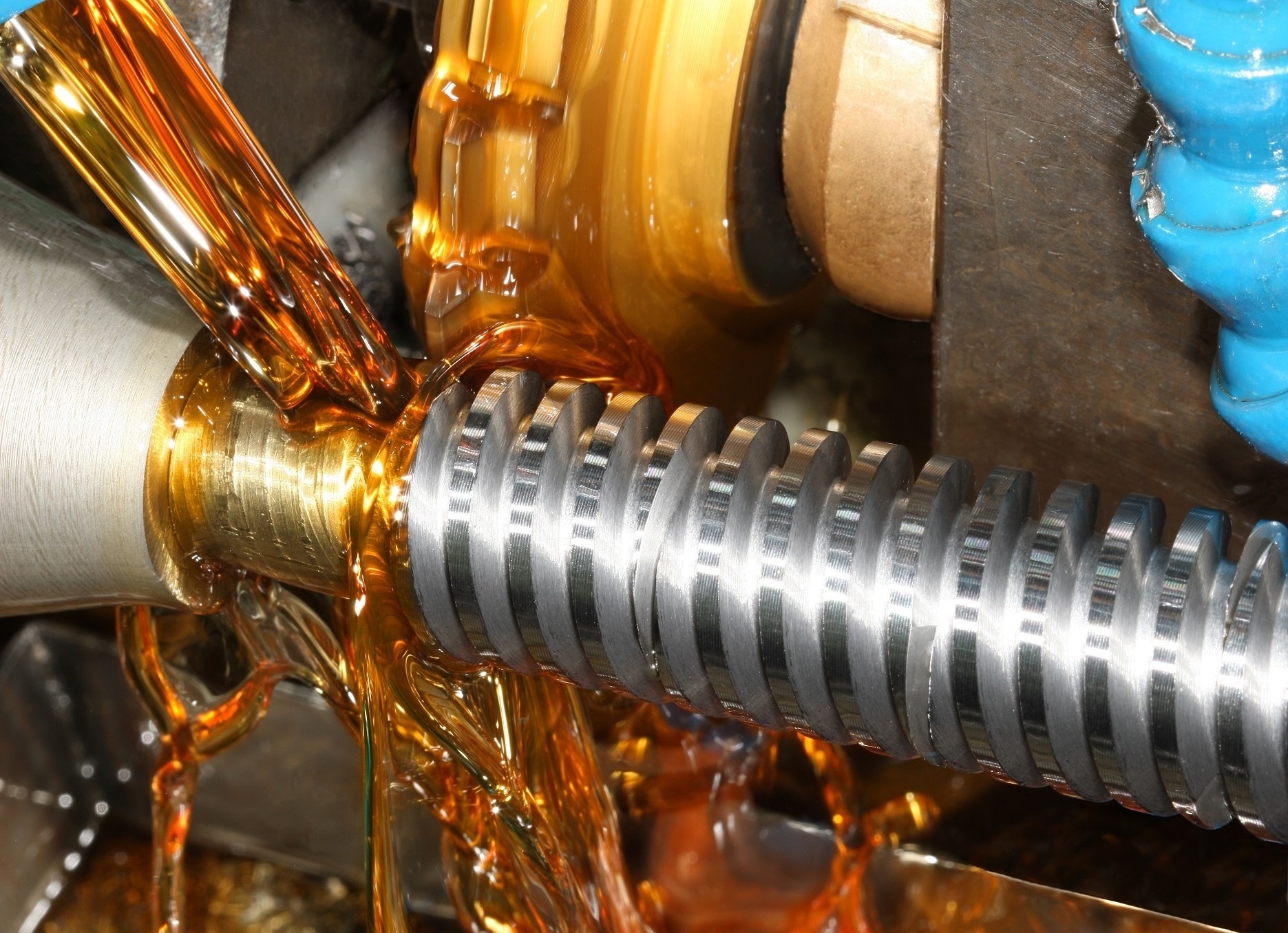 روانکاری و خنک کاری